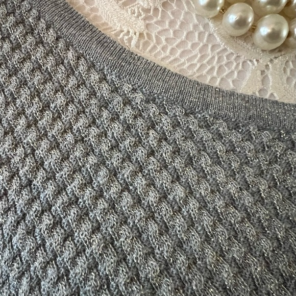 New Directions Silver Gray Textured Metallic Women's Sweater Size Medium - Picture 5 of 8